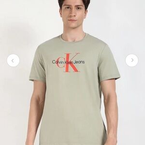 Calvin Klein Jeans Men’s Green Monologo T-shirt